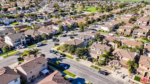View/Area - 2919 Naples Dr, Oxnard, CA 93035 photo 5 of 5