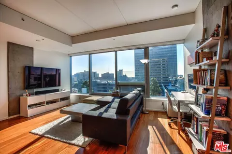 1155 S Grand Ave #707, Los Angeles, CA 90015