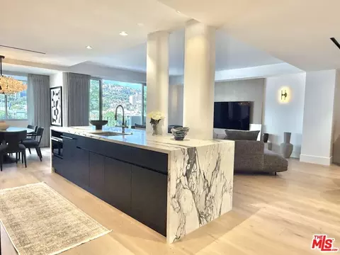 818 N Doheny Dr #901, West Hollywood, CA 90069