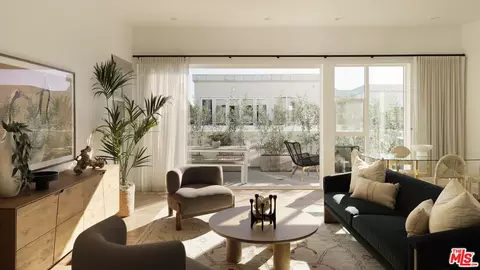 857 Hyperion Ave, Los Angeles, CA 90029