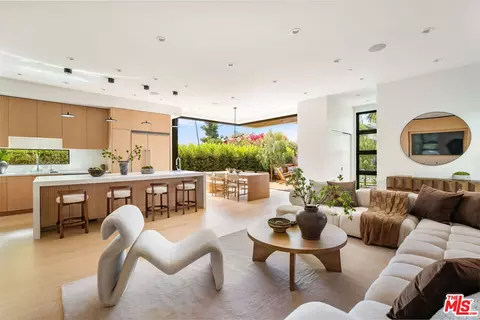 822 Superba Ave, Venice, CA 90291