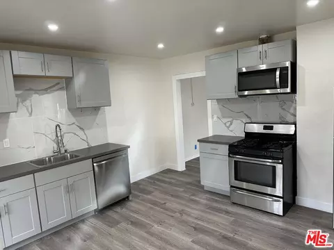 5964 S Figueroa St, Los Angeles, CA 90003