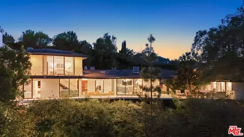 11541 Dona Teresa Dr, Studio City, CA 91604