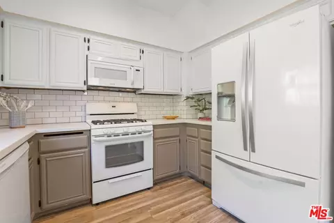 478 S Madison Ave #2, Pasadena, CA 91101 photo 13