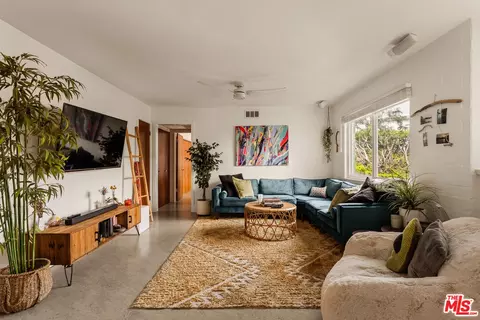 2260 N Cahuenga Blvd #405, Los Angeles, CA 90068