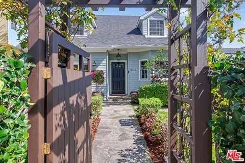 2114 Glendon Ave, Los Angeles, CA 90025
