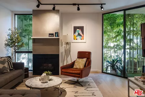 1230 N Sweetzer Ave #204, West Hollywood, CA 90069