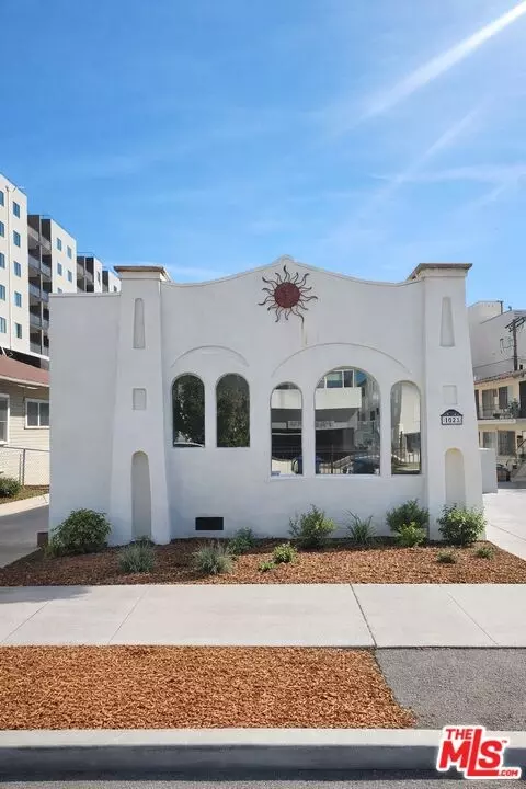 1028 S Serrano Ave, Los Angeles, CA 90006