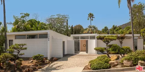 1345 Casiano Rd, Los Angeles, CA 90049