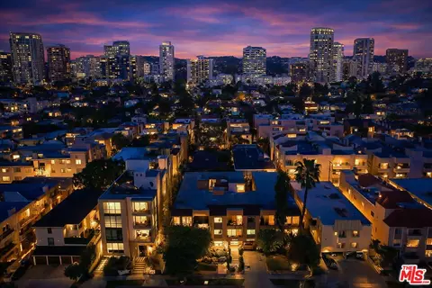 10655 Kinnard Ave #304, Los Angeles, CA 90024