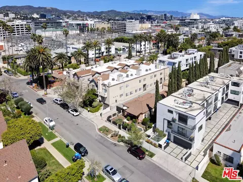 840 N Poinsettia Pl, Los Angeles, CA 90046