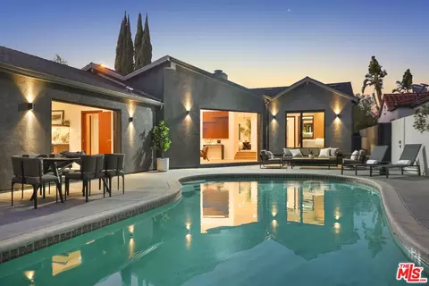 11642 Hartsook St, Valley Village, CA 91601