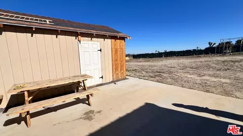 200 Avenue Y 8, Llano, CA 93544 photo 11