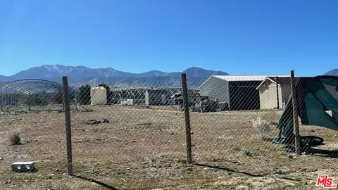 200 Avenue Y 8, Llano, CA 93544 photo 13