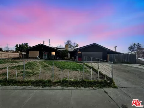 1129 Greenwood Dr, Bakersfield, CA 93306