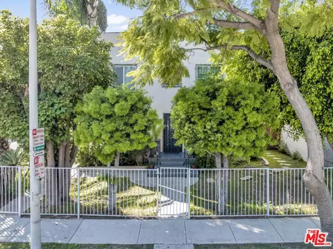1113 Poinsettia Dr, West Hollywood, CA 90046