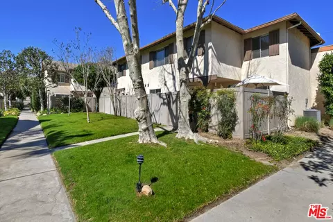 10341 Canoga Ave #3, Chatsworth, CA 91311