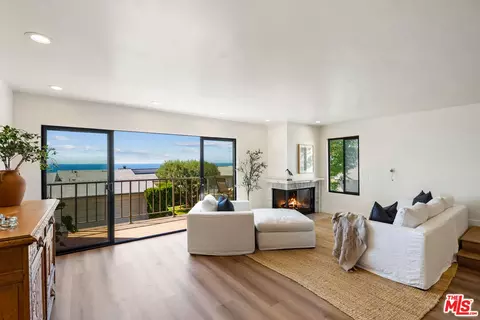 6782 Shearwater Ln, Malibu, CA 90265