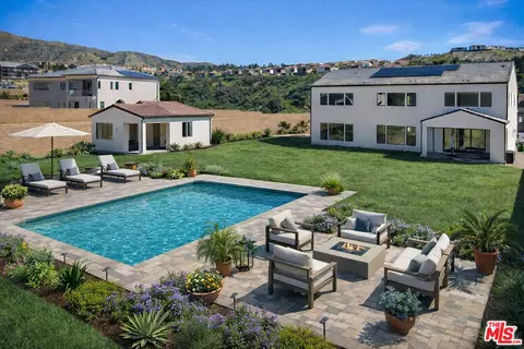 11865 Red Hawk Ln, Porter Ranch, CA 91326