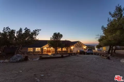29243 Piani Rd, Pearblossom, CA 93553