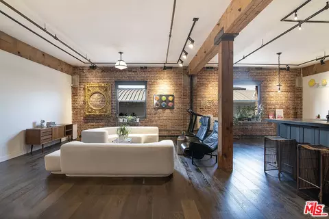 215 S Santa Fe Ave #6, Los Angeles, CA 90012