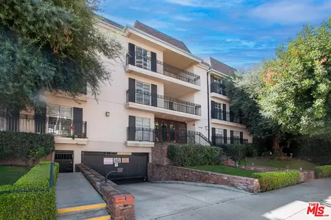 15248 Dickens St #108, Sherman Oaks, CA 91403