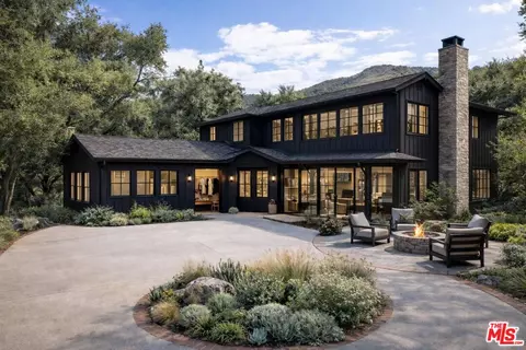 730 Crater Camp Dr, Calabasas, CA 91302