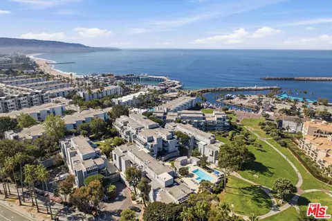 240 The Vlg #310, Redondo Beach, CA 90277