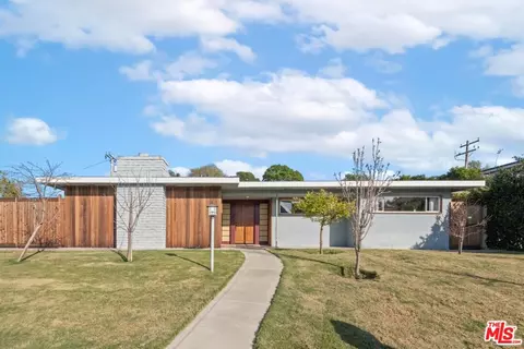 424 Saint Andrews Rd, Newport Beach, CA 92663