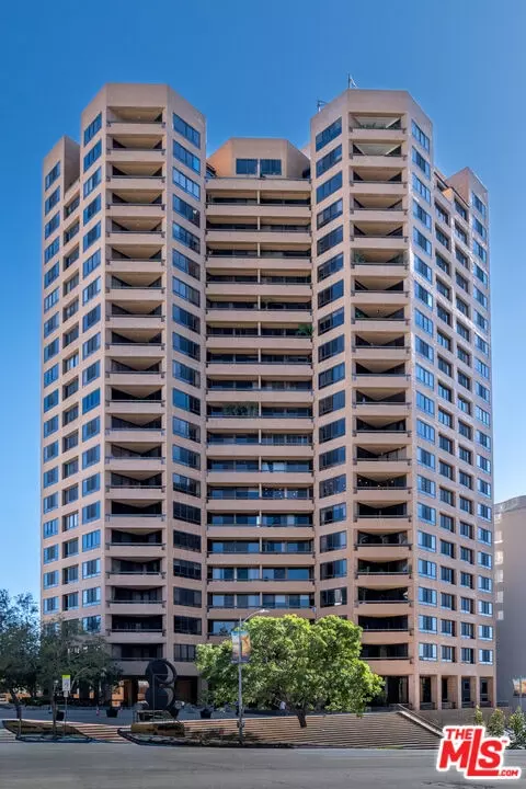 10430 Wilshire Blvd #704, Los Angeles, CA 90024