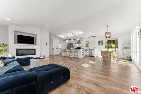 29500 Heathercliff Rd #70, Malibu, CA 90265