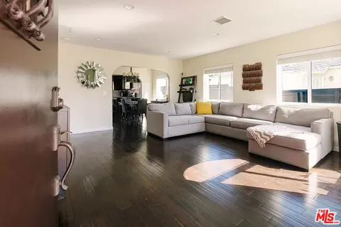 338 N Lima St, Burbank, CA 91505 photo 9