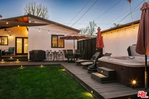 338 N Lima St, Burbank, CA 91505 photo 2