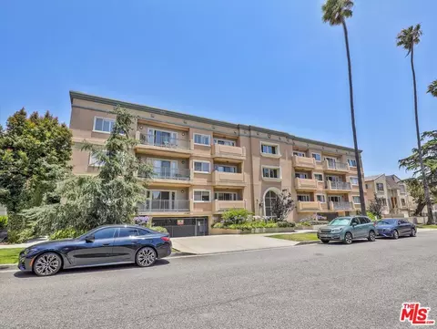 937 12th St #308, Santa Monica, CA 90403