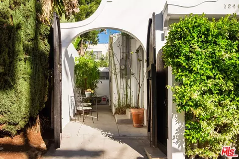 1240 N Spaulding Ave, West Hollywood, CA 90046
