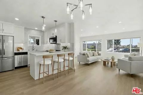 8901 Eton Ave #61, Canoga Park, CA 91304