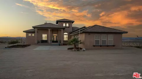 71638 Laura Ln, Twentynine Palms, CA 92277