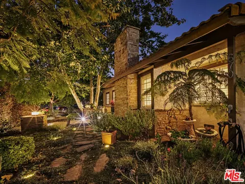 670 Tranquil Ln, Simi Valley, CA 93065 photo 8
