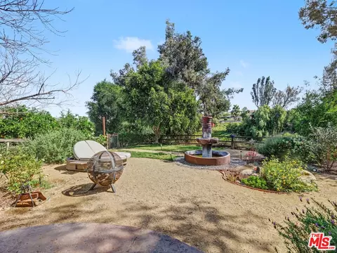 670 Tranquil Ln, Simi Valley, CA 93065 photo 38