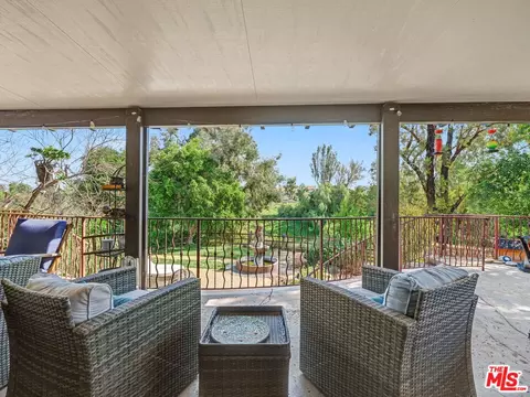 670 Tranquil Ln, Simi Valley, CA 93065 photo 18