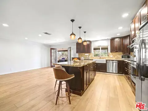 670 Tranquil Ln, Simi Valley, CA 93065 photo 13