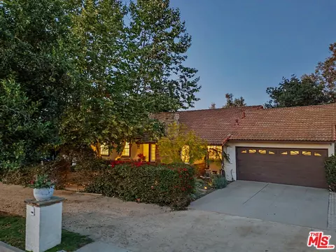670 Tranquil Ln, Simi Valley, CA 93065 photo 48