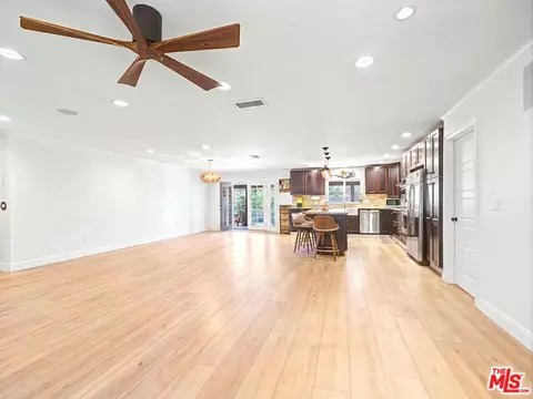 Living - 670 Tranquil Ln, Simi Valley, CA 93065 photo 6 of 8