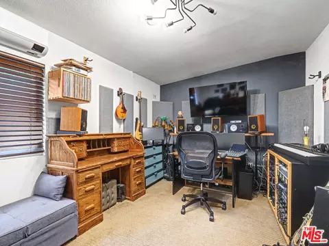 670 Tranquil Ln, Simi Valley, CA 93065 photo 47