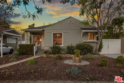 3766 Beethoven St, Los Angeles, CA 90066