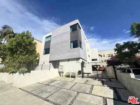 412 N Ardmore Ave, Los Angeles, CA 90004