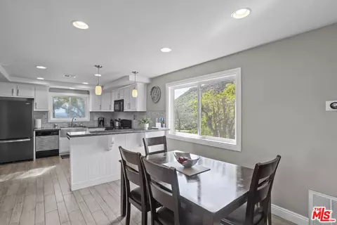 Dining - 36880 E Benton Rd, Temecula, CA 92592 photo 2 of 4