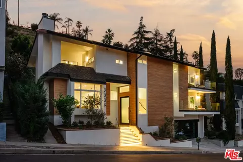 2339 Jupiter Dr, Los Angeles, CA 90046