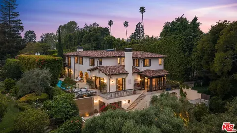 182 N Carmelina Ave, Los Angeles, CA 90049