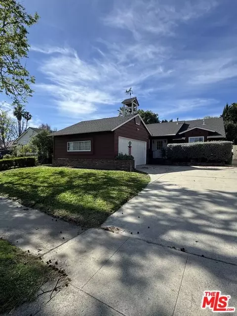 6053 Atoll Ave, Valley Glen, CA 91401